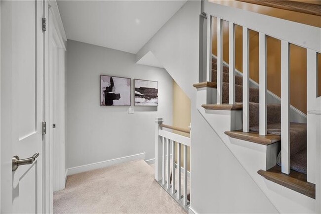 Building Photo - 706 Ivy St