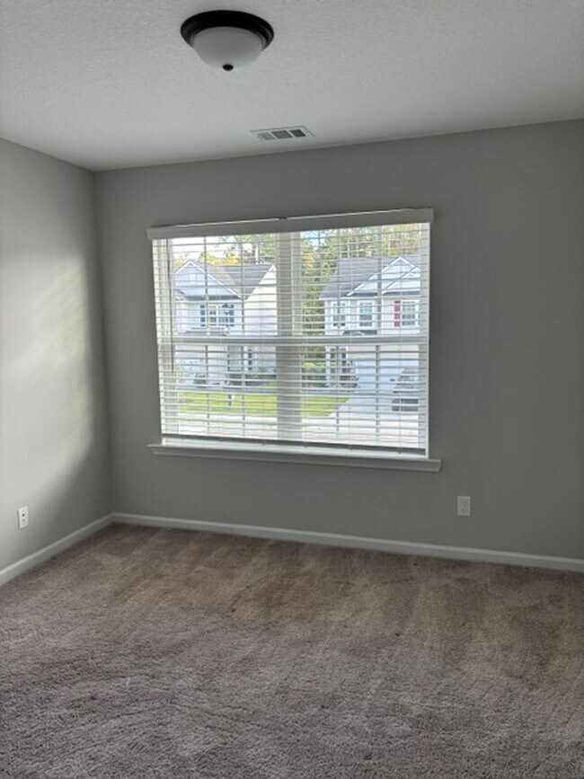 Building Photo - 85 Brightleaf Cir