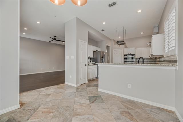 Building Photo - 1501 Mission Ridge Trail