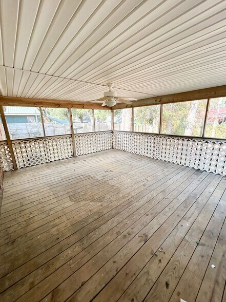 Building Photo - 216 Frink Dr