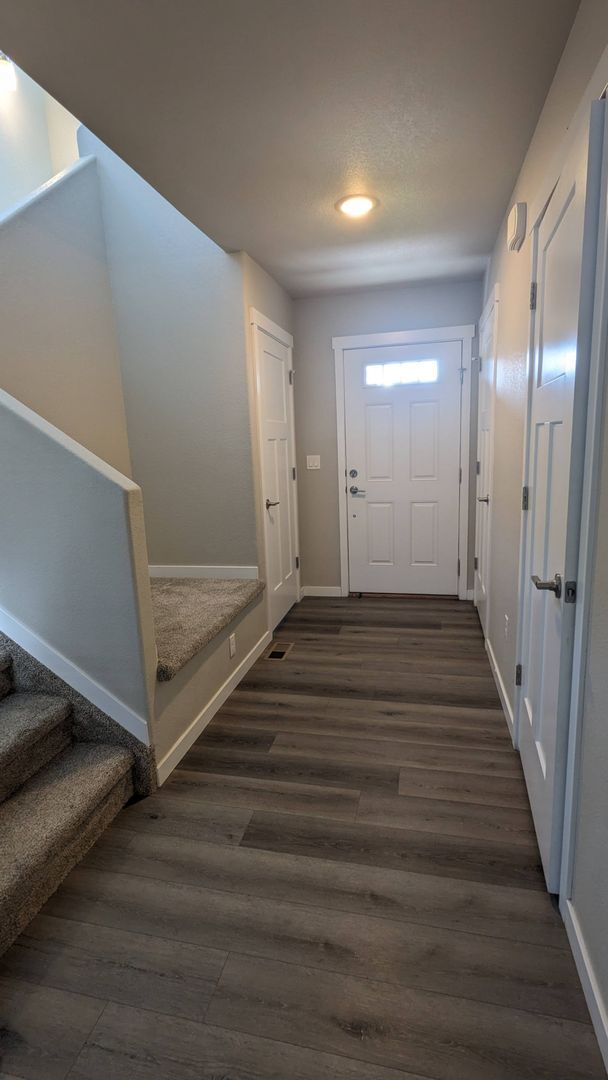 Building Photo - 4948 Wolf Moon Dr
