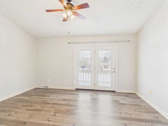 Building Photo - Charming Townhome in Mechanicsburg