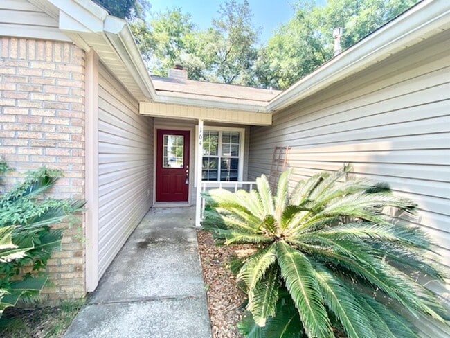 Building Photo - 164 Wright Cir