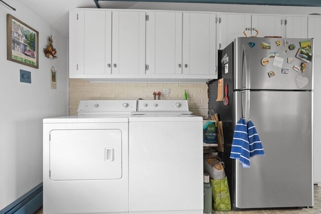 Building Photo - 4 Wianno Way