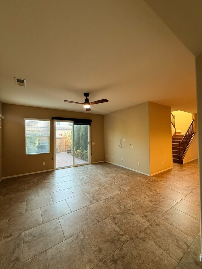 Building Photo - 1824 Wolf Canyon Loop