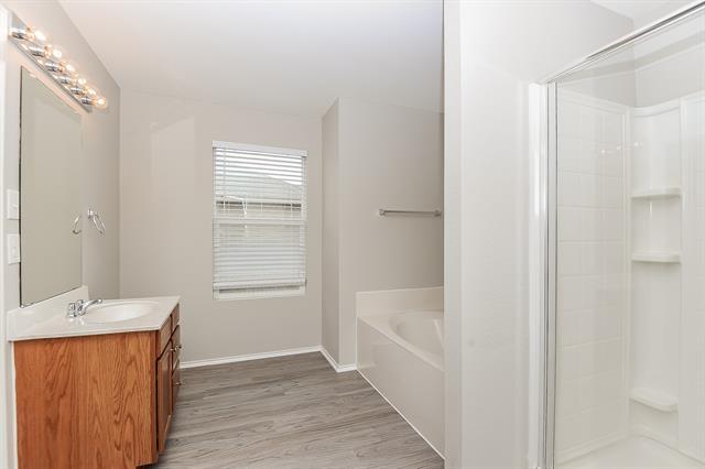 Building Photo - 8536 Star Thistle Dr