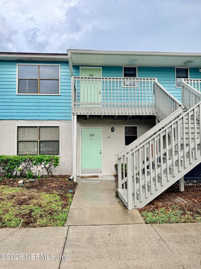 Building Photo - 650 W Pope Rd