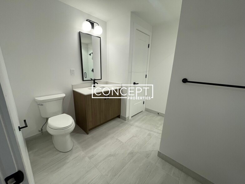 Building Photo - 199 Gardner St