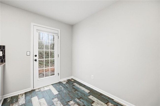 Building Photo - 103 Lilli Ln