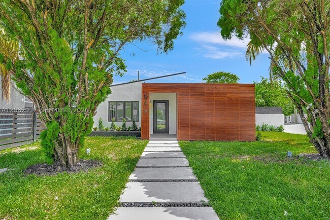Building Photo - 94 NW 48th St
