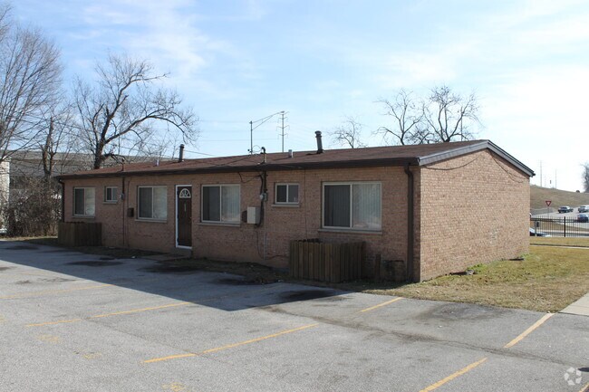 Building Photo - Olivette Terrace