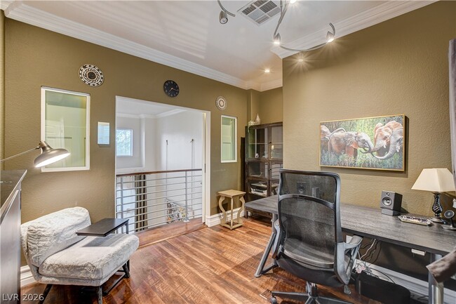 Building Photo - 1409 Palantine Hill Dr