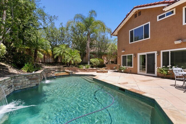 Building Photo - Beautiful 4-Bedroom Home with Private Pool...