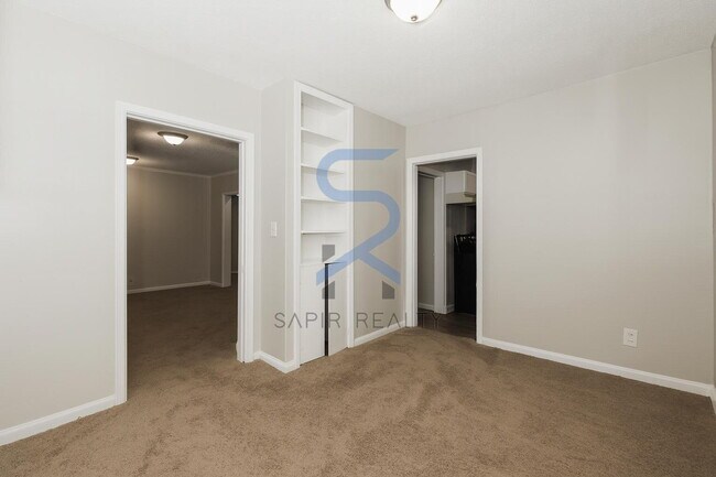 Building Photo - Move in before December 15th and get $100 OFF your rent for the first 3 months — PLUS a $250 Amaz...