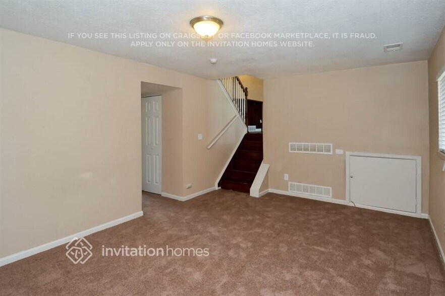 Building Photo - 5174 Sable St