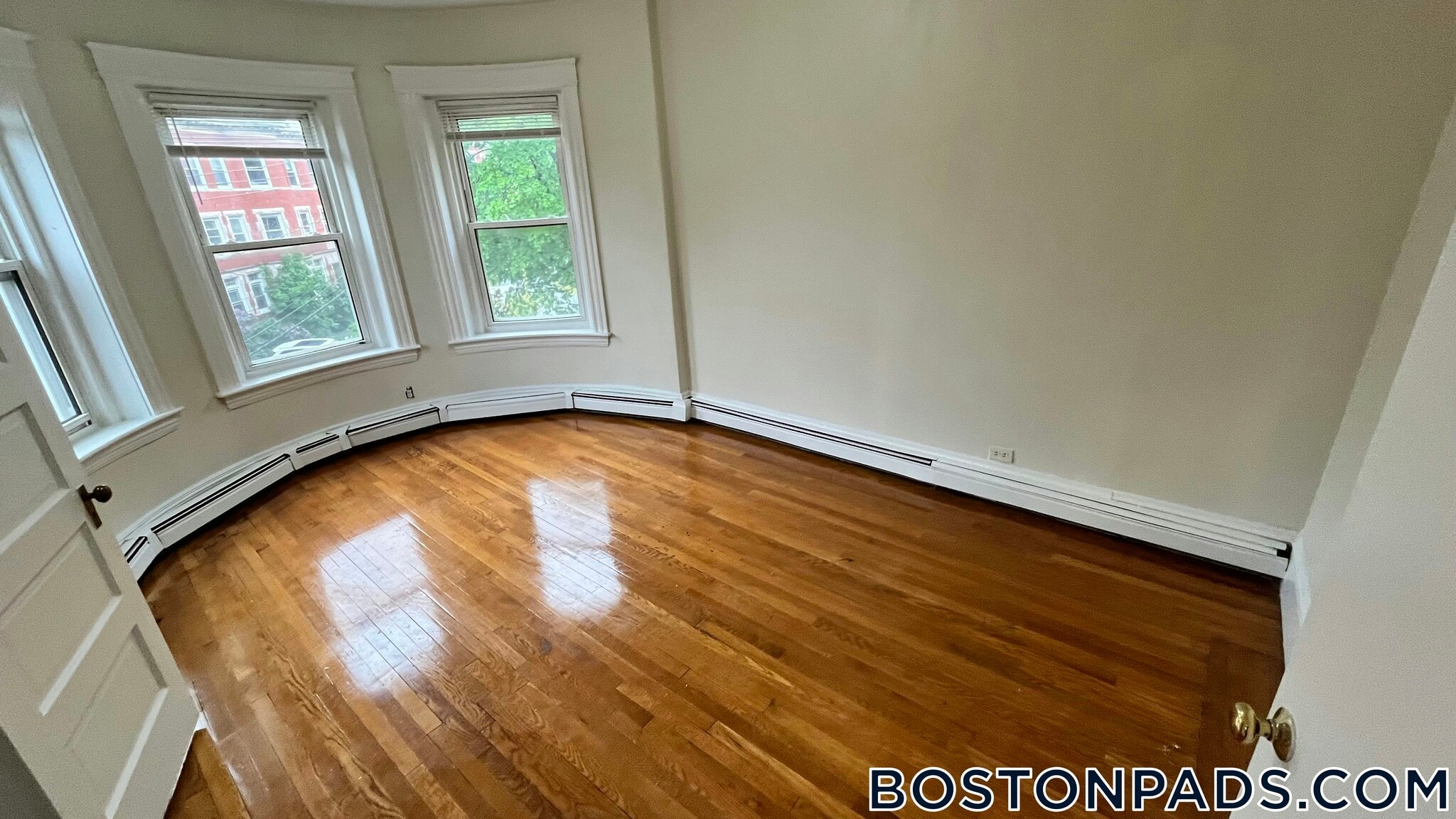 Building Photo - 208 Winthrop Rd