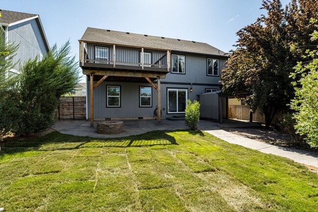 Building Photo - Exquisite 4 Bed, 2.5 Bath Redmond Retreat: Endless Backyard Amenities, Farmhouse Upgrades, and Tr...
