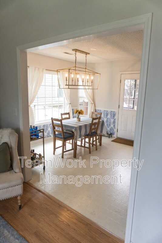 Building Photo - 827 Harbor Pl Dr