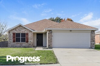 Building Photo - 841 Beaver Creek Dr