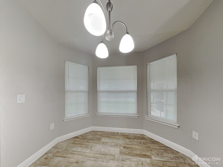 Building Photo - 22404 Cheryl Ave