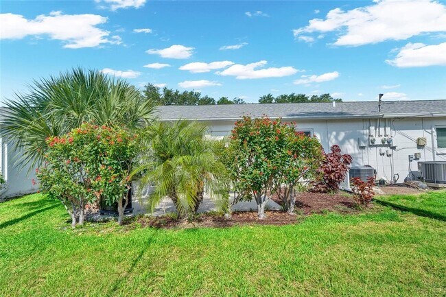 Building Photo - 5996 Hibiscus Dr