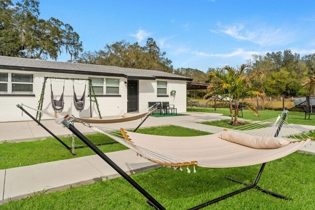 Building Photo - The peaceful #1