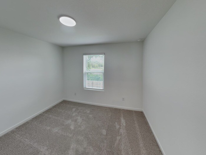 Building Photo - 586 Holly Lks Dr