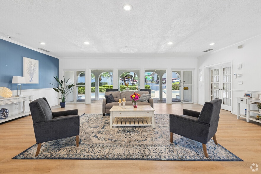 Lobby Photo - Villas at City Center