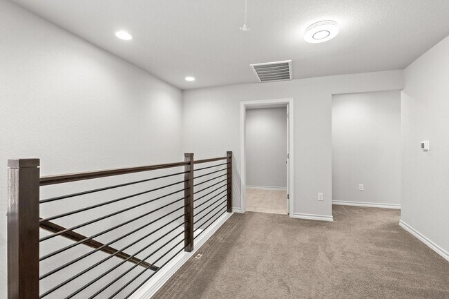 Building Photo - 798 Eves Necklace Dr.