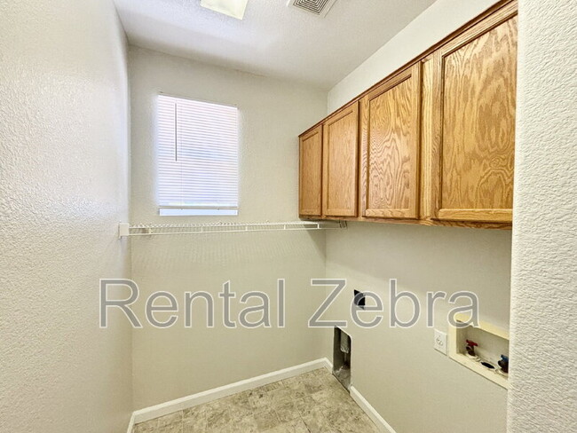 Building Photo - 3566 Santa Maria Ave
