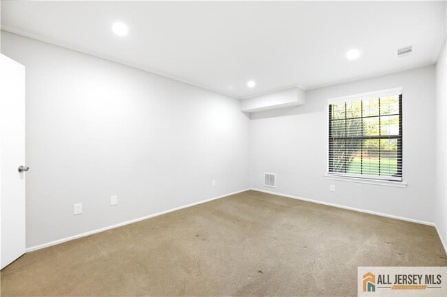 Building Photo - 151 Wyndham Pl