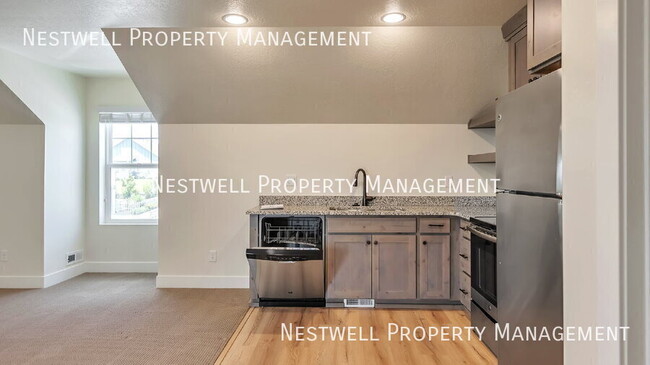 Building Photo - 5088 W Beach Comber Way