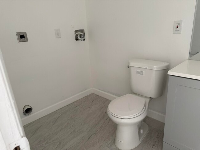 Building Photo - 2103 Wharf Ln