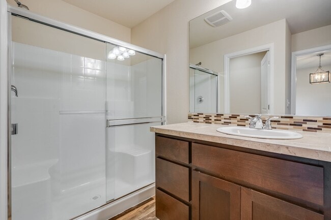 Building Photo - Beautiful 3 Bed, 3 Bath Rental Home in Happy Valley Neighborhood!