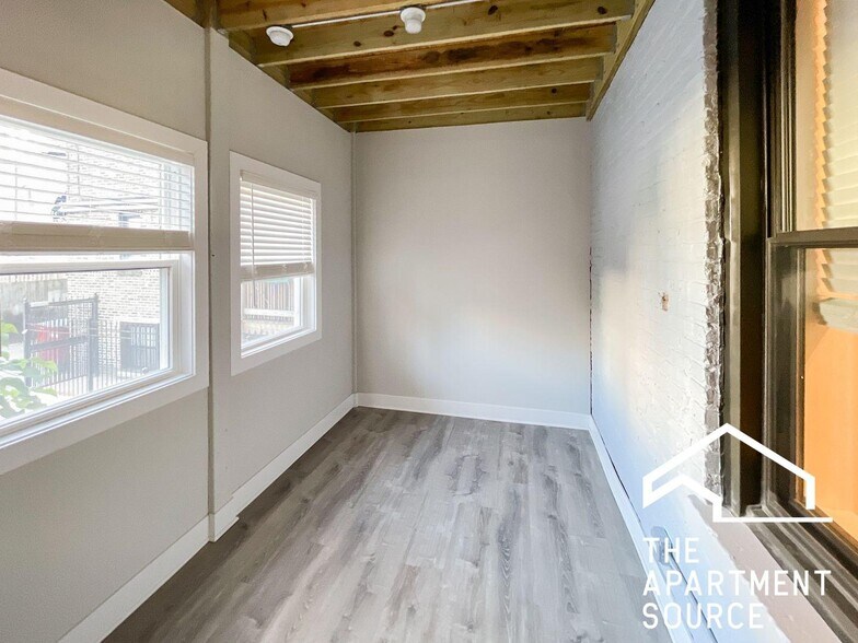 Building Photo - 5941 N Magnolia Ave