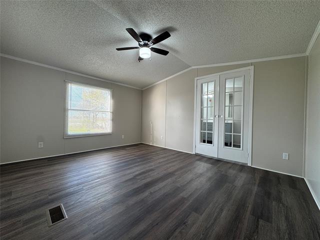 Building Photo - 1204 Traders Rd