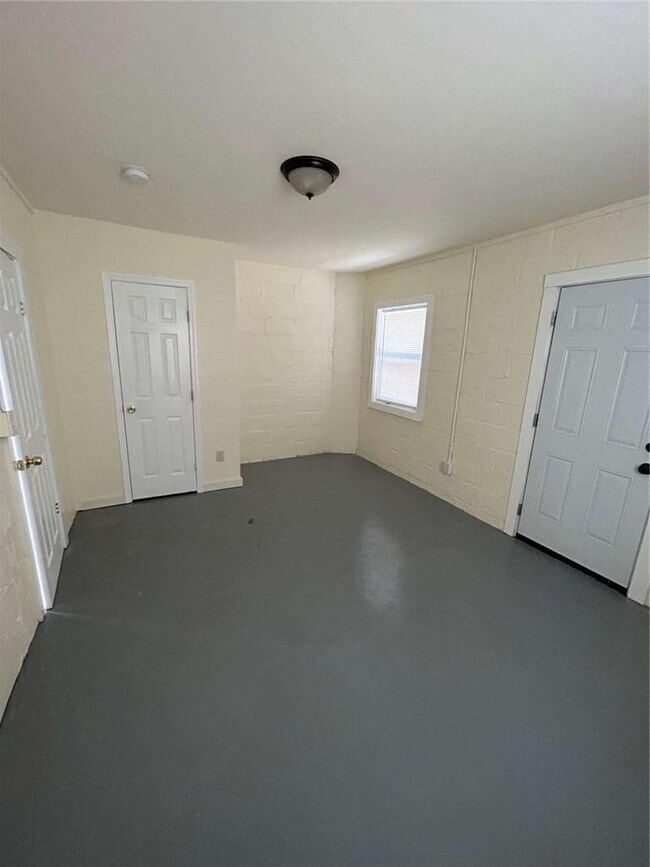 Building Photo - 3441 Antioch Heights