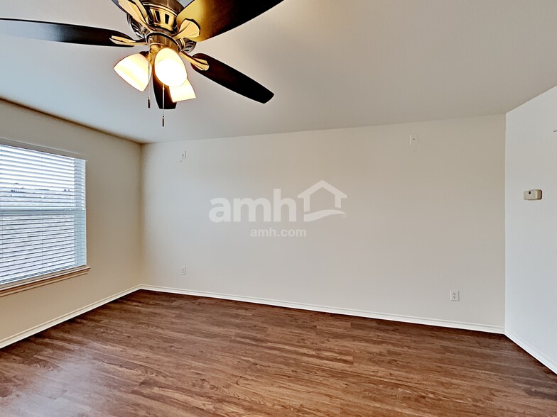 Building Photo - 4417 Chris Dr