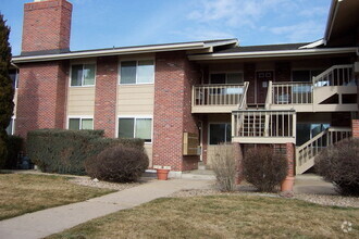 Building Photo - Elevated Living: Top-Floor 1 Bedroom Apart...