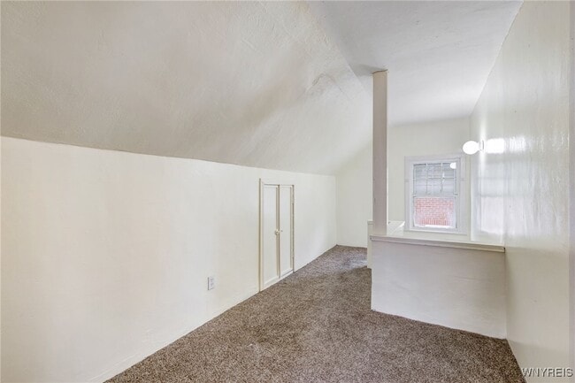 Building Photo - 321 Eggert Rd