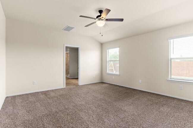 Building Photo - 9506 Kensley Rose Dr