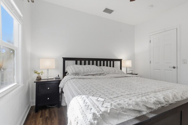 Building Photo - 3203 N Bailey St