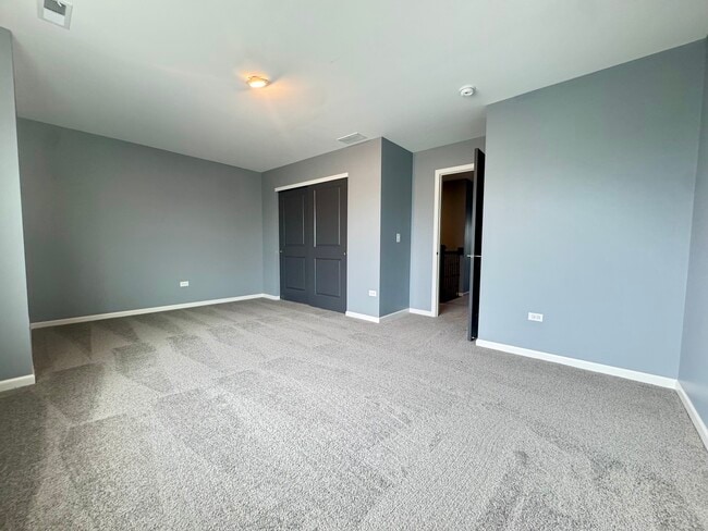 Building Photo - 15030 W Cyrus Dr