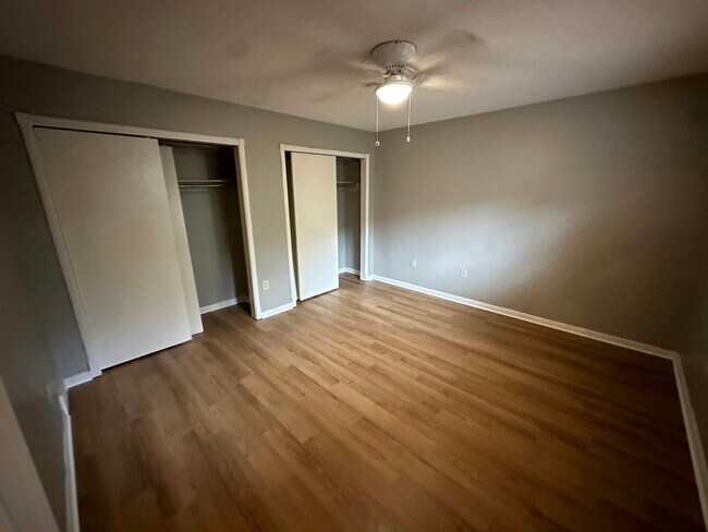 Building Photo - 3169 Flint Dr