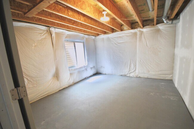 Building Photo - 1354 Avgare Way