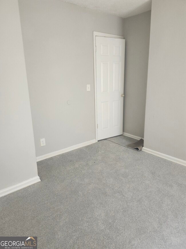 Building Photo - 2828 Engle Rd NW