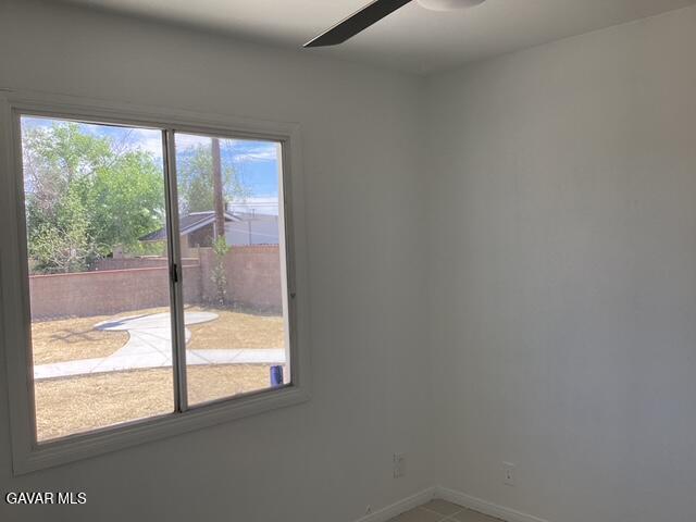 Building Photo - 38594 Friendly