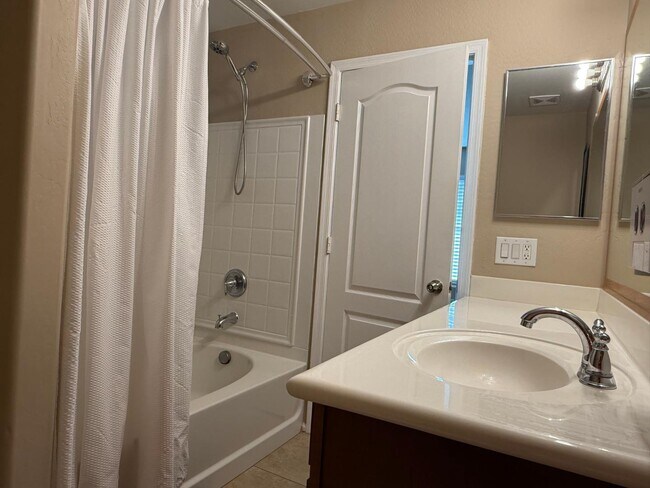 Building Photo - 4533 S 236th Dr