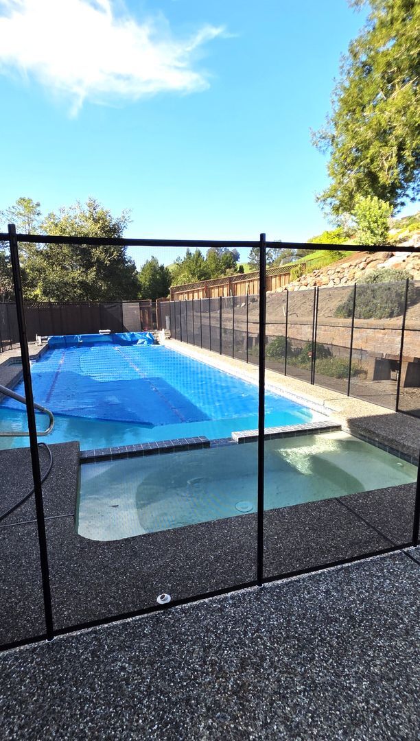 Building Photo - Fabulous Moraga 4bd+den/3ba Property with Stunning Views & Pool/Spa