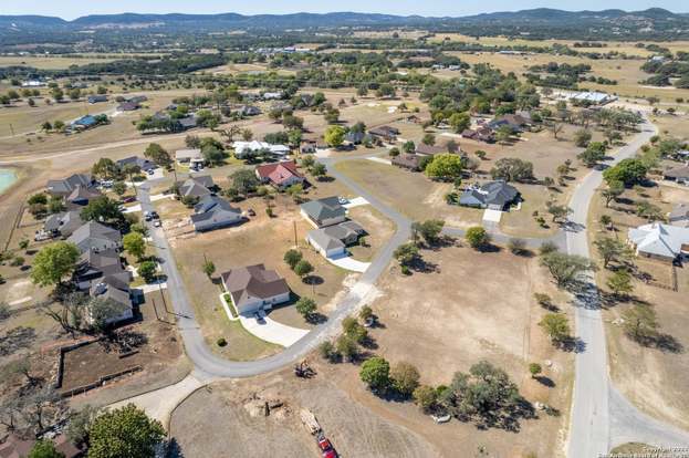 Building Photo - 118 Edgewood Cir